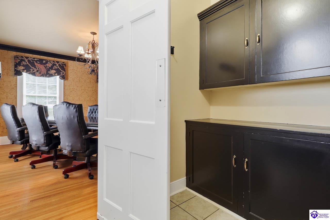 306 W Dixie Avenue Elizabethtown, KY 42701 #2