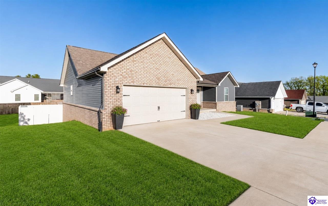 307 Valhalla Trace Vine Grove, KY 40175 #1