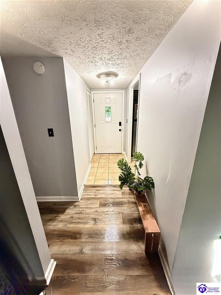 148 Vonda Court Radcliff, KY 42701 #4