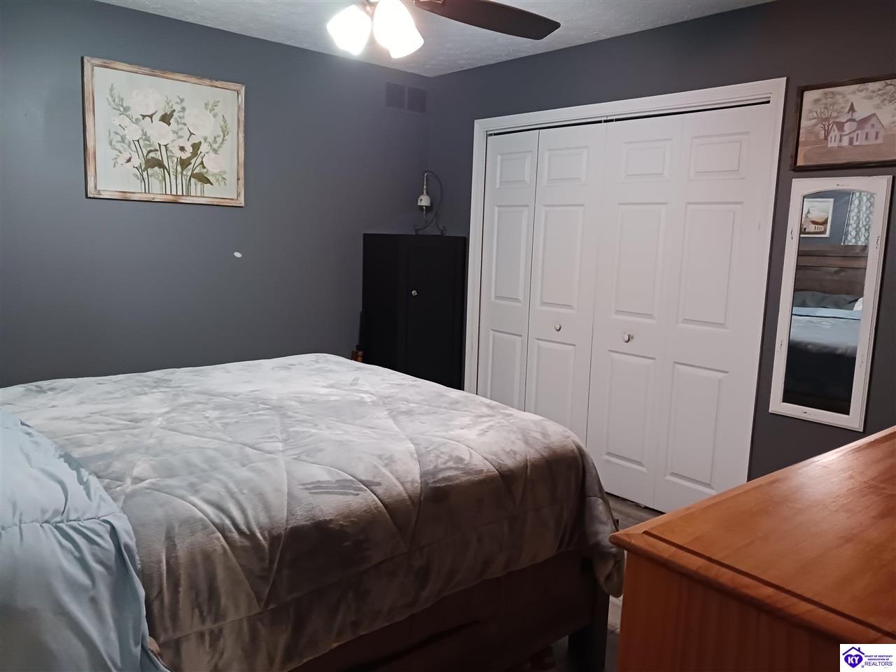 702 Princeton Drive Elizabethtown, KY 42701 #4