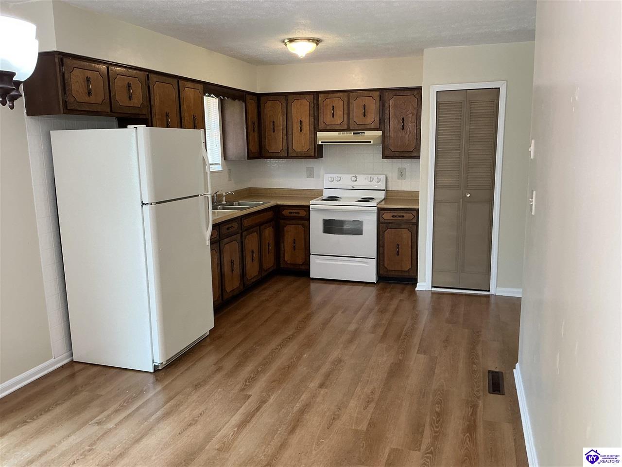 2604 Northern Road Radcliff, KY 40160 #4