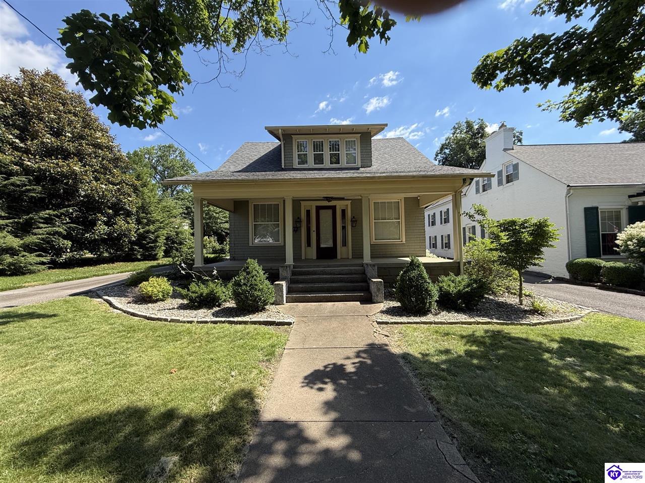 223 W Poplar StreetElizabethtown,&nbsp;KY&nbsp;42701