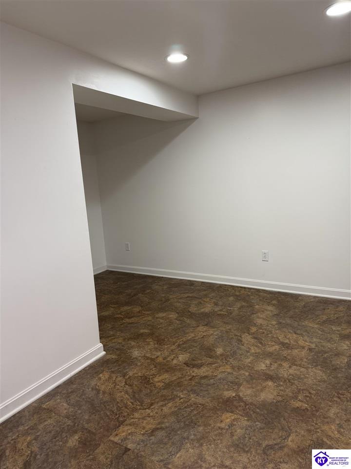 340 Beechwood Drive Campbellsville, KY 42718 #4