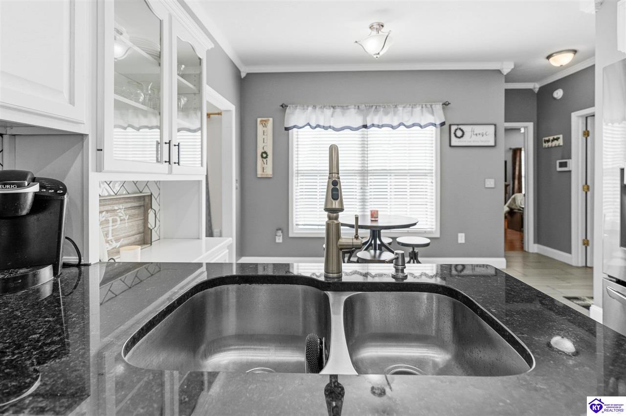 94 Bentley Boulevard Elizabethtown, KY 42701 #4