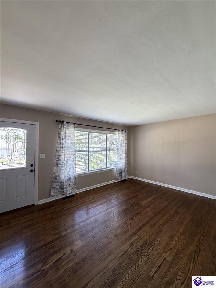 533 Village Drive Elizabethtown, KY 42701 #3