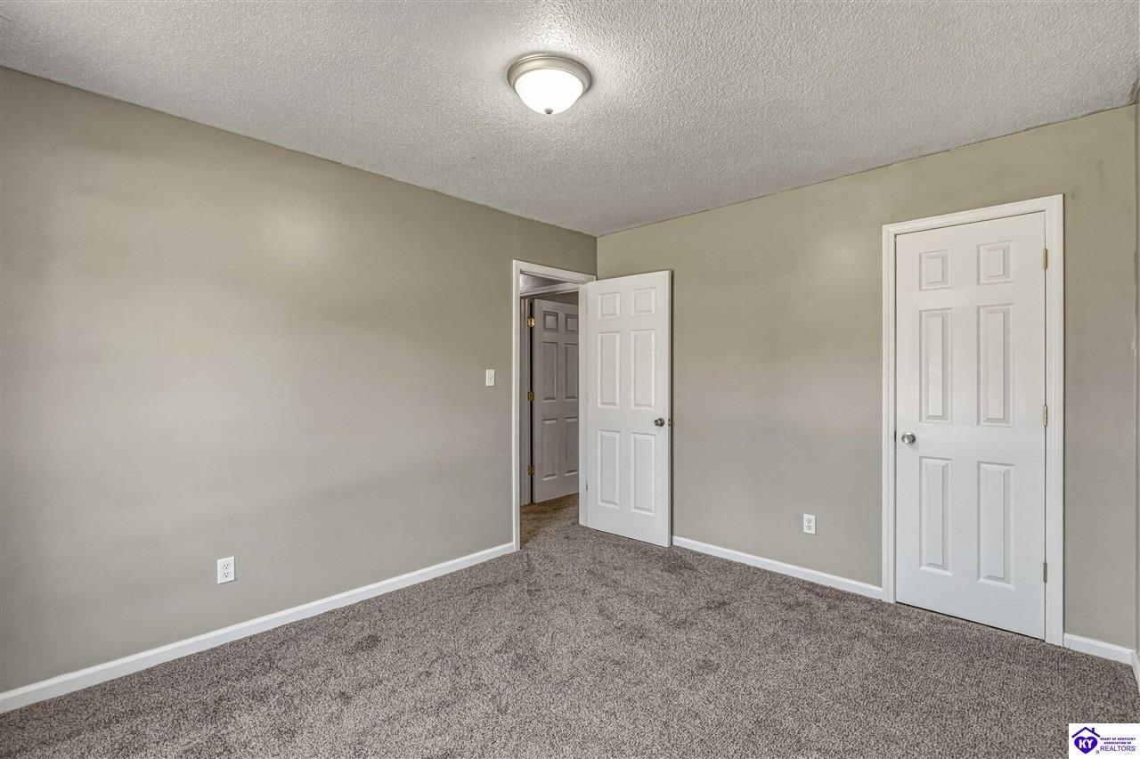 163 E Airview Drive Elizabethtown, KY 42701 #2