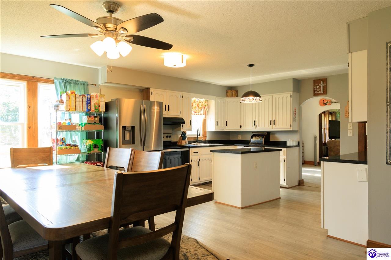 446 Old L and N Turnpike Magnolia, KY 42757 #2