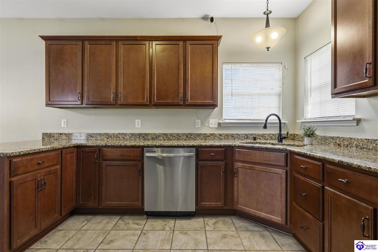 517 Concord Grape Way Vine Grove, KY 40175 #3