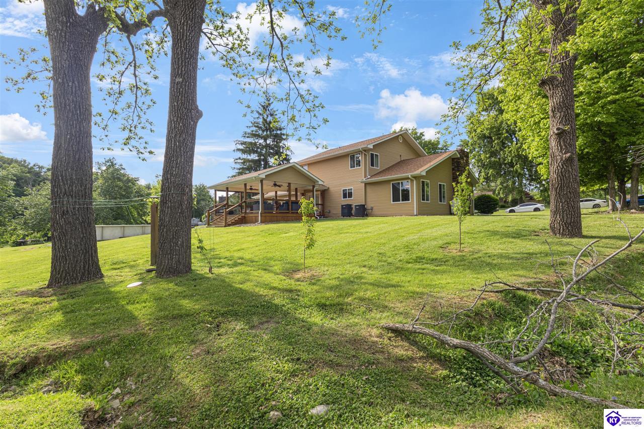 200 Carey Lane Elizabethtown, KY 42701 #1