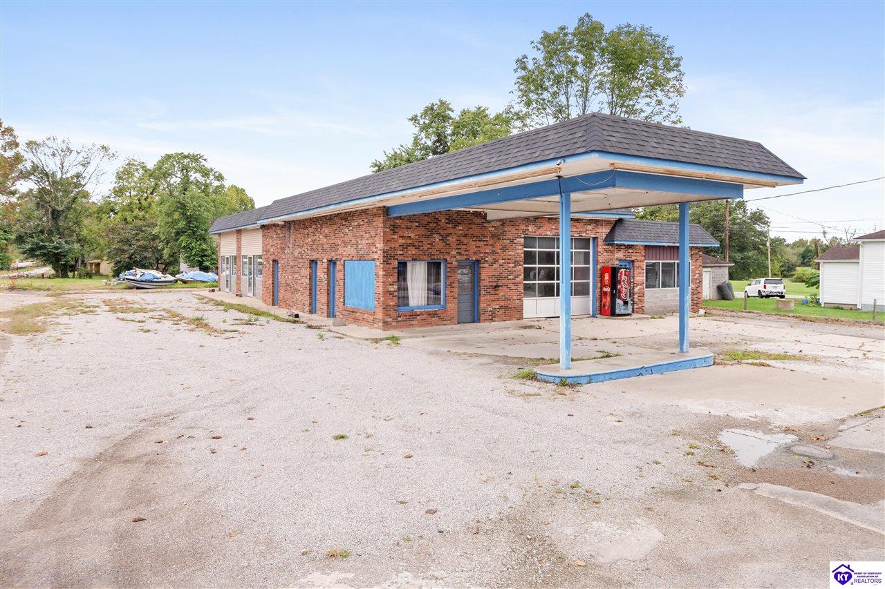 331 Main Street Lebanon Junction, KY 40150 #1