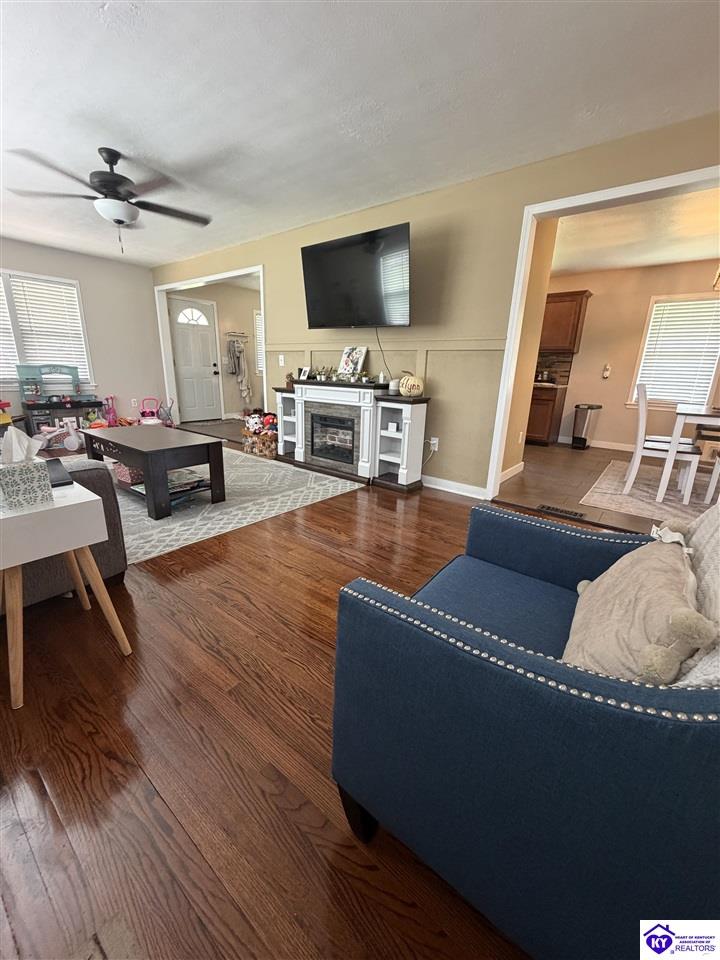 149 N Deepwood Drive Radcliff, KY 40160 #2