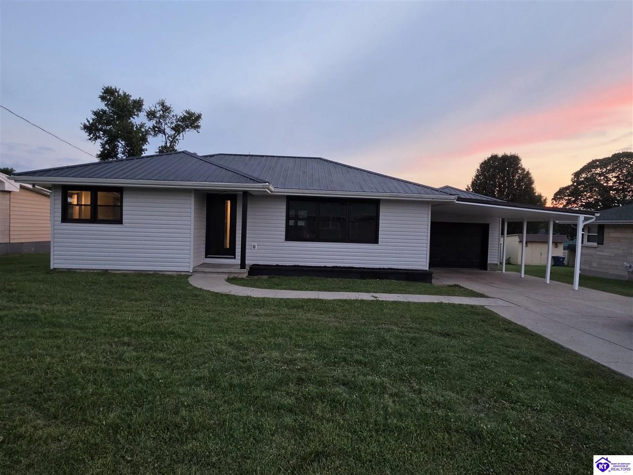 407 Lowell AvenueCampbellsville,&nbsp;KY&nbsp;42718