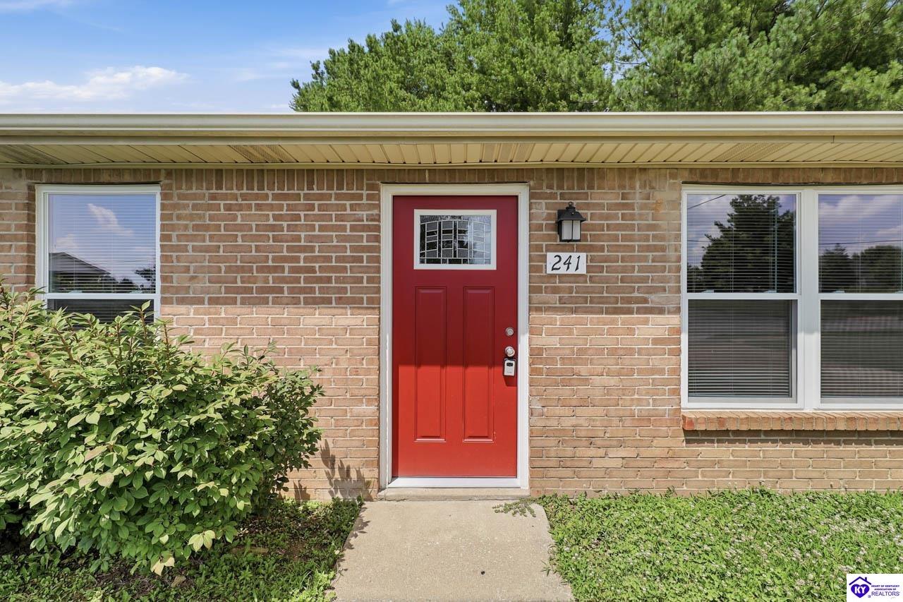 241 W French Street Elizabethtown, KY 42701 #1