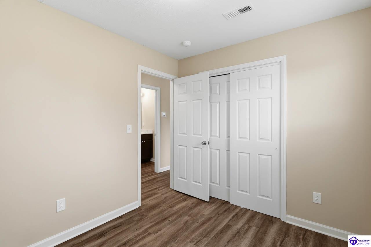 241 W French Street Elizabethtown, KY 42701 #4