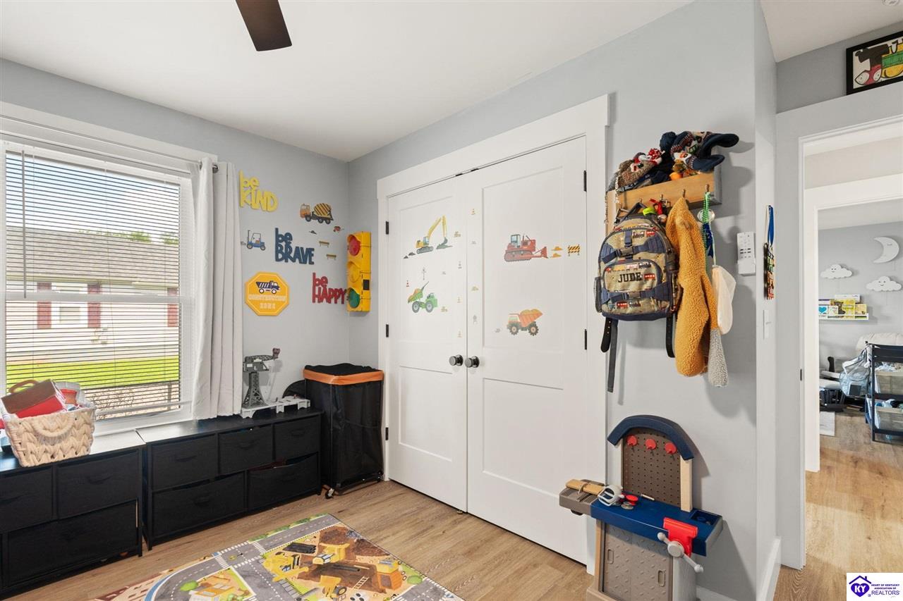 120 Cleo Drive Bardstown, KY 40004 #4