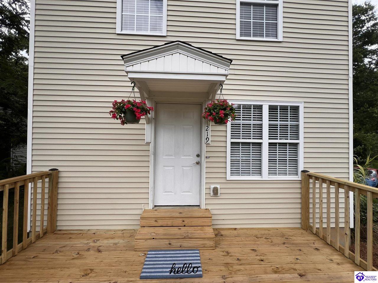 219 Henry Street Elizabethtown, KY 42701 #1