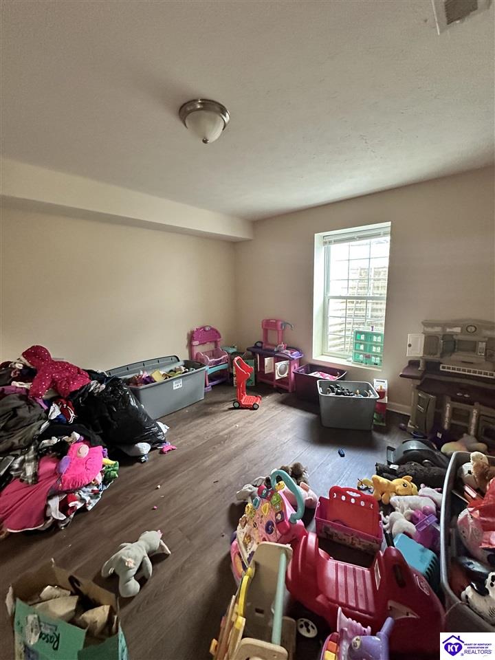 126 Wood Lane Hodgenville, KY 42748 #3