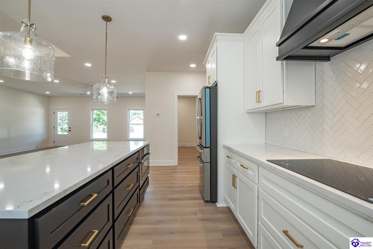 707 Roswell Drive Elizabethtown, KY 42701 #4