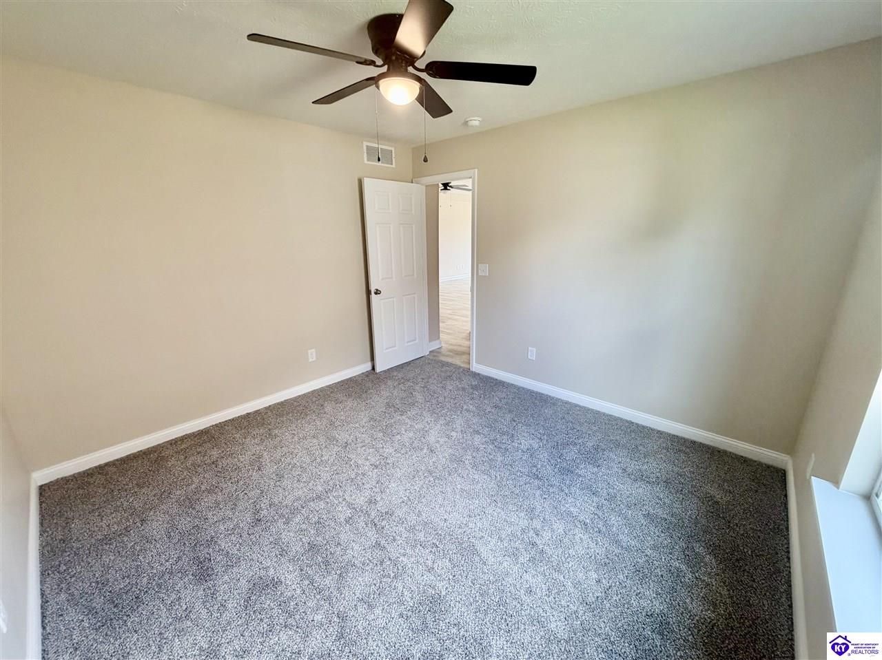 336 Breckinridge Circle Vine Grove, KY 40175 #4
