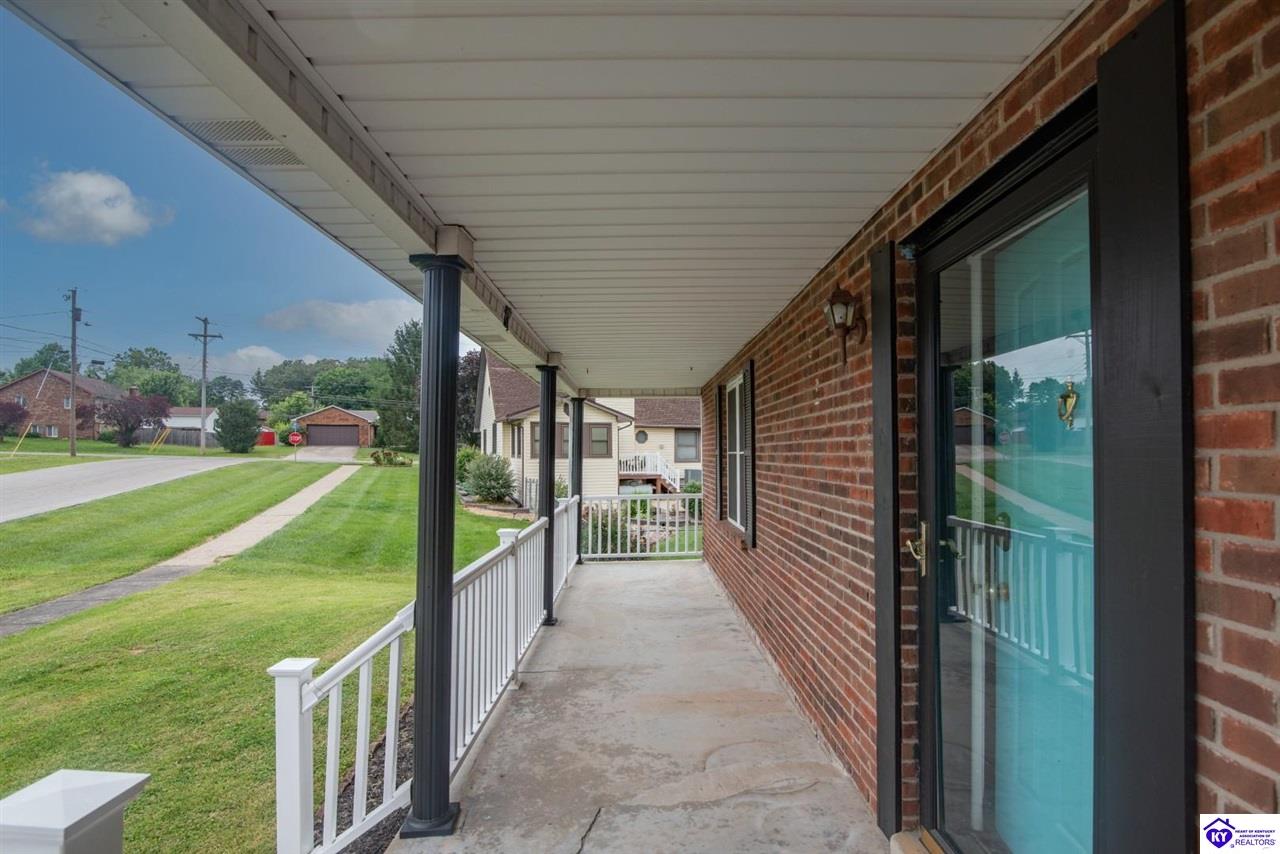 102 Kristen Court Radcliff, KY 40160 #1