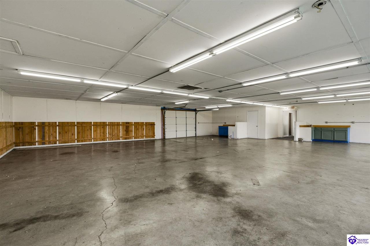 521 Tanner Road Hodgenville, KY 42748 #4