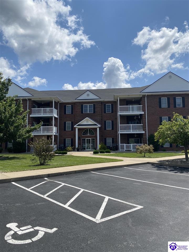 141 Chase Way Elizabethtown, KY 42701 #1