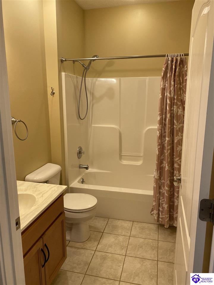 141 Chase Way Elizabethtown, KY 42701 #3