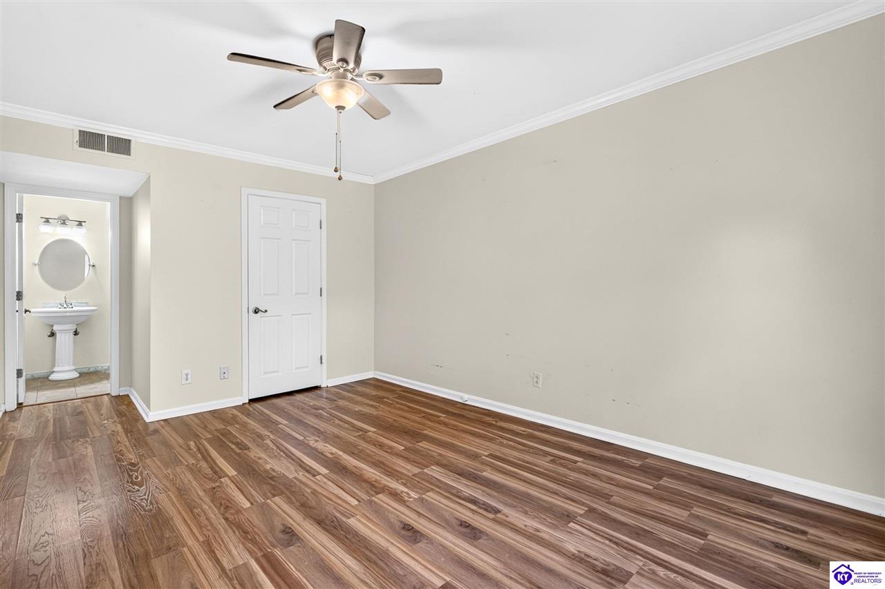 521 Zorn Avenue Louisville, KY 40206 #3