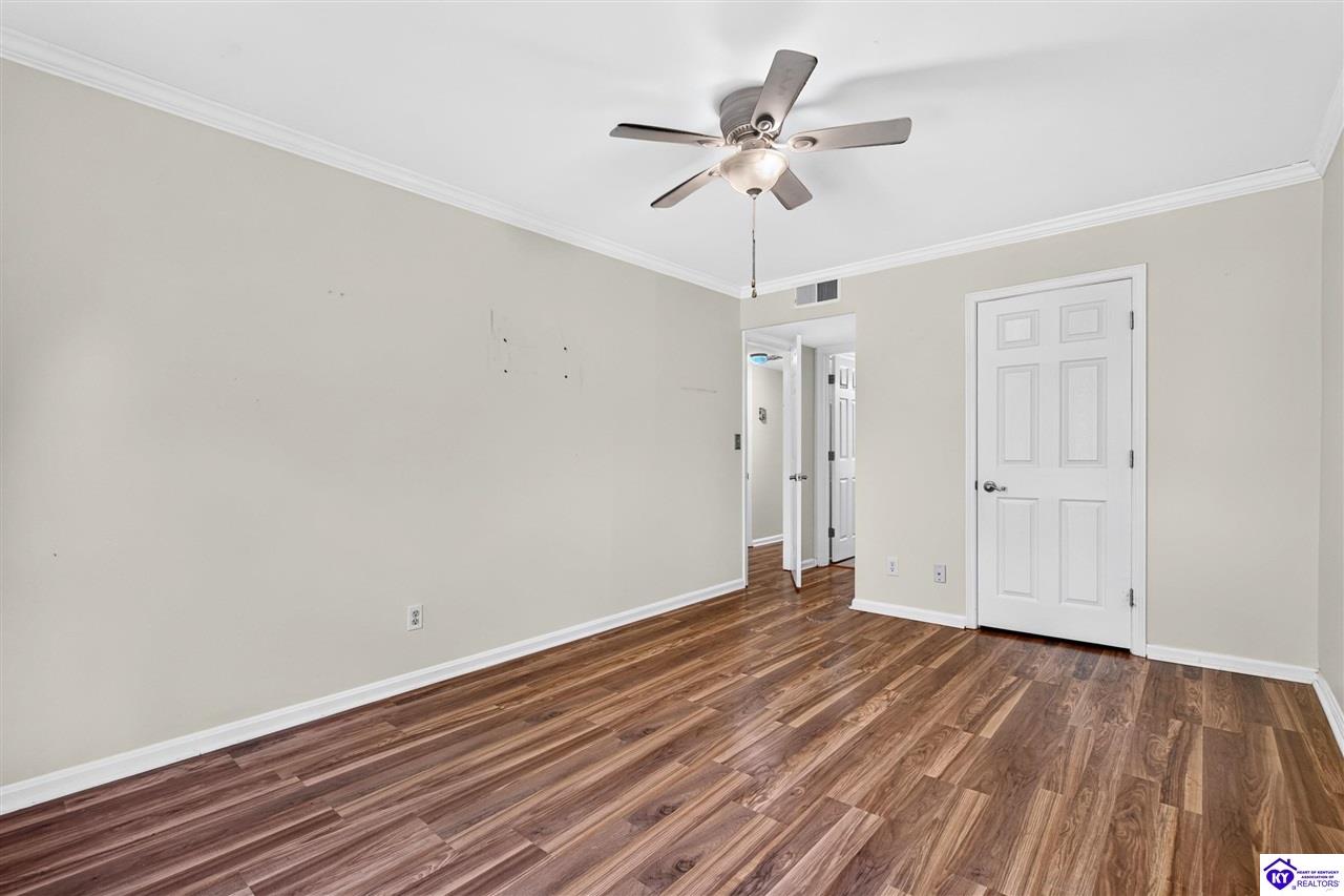 521 Zorn Avenue Louisville, KY 40206 #4