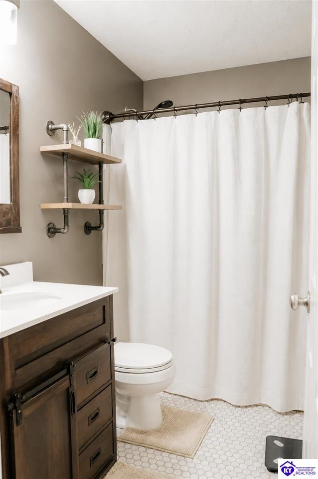 206 Vineyard Road Elizabethtown, KY 42701 #3