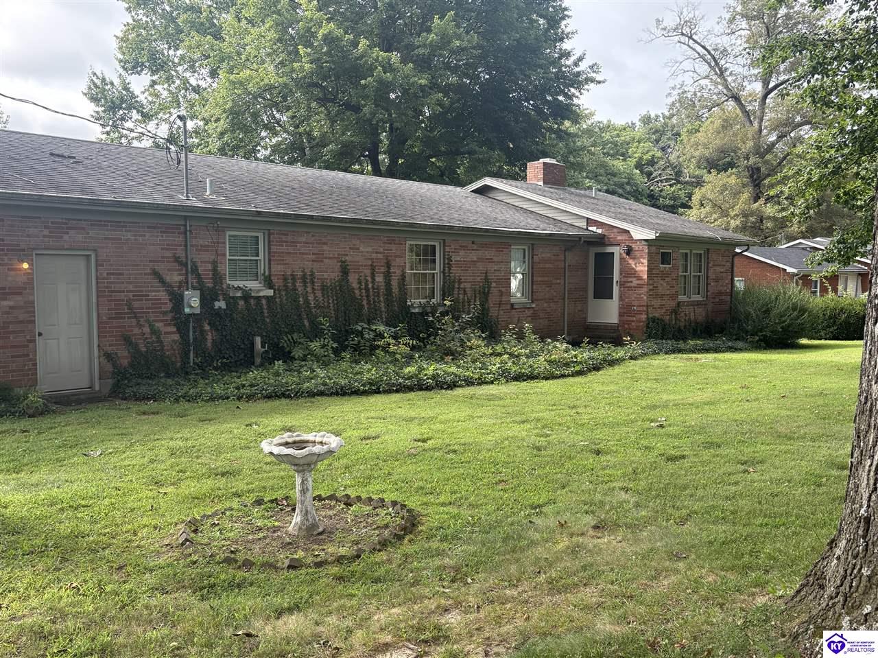 5828 Leitchfield Loop Road Cecilia, KY 42724 #2