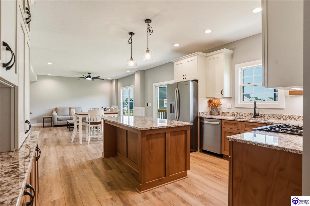 37 D Wayne Circle Elizabethtown, KY 42701 #3