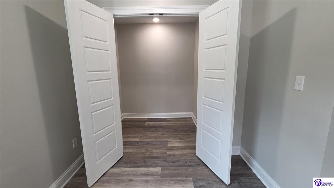 219 Poplar Drive Elizabethtown, KY 42701 #4
