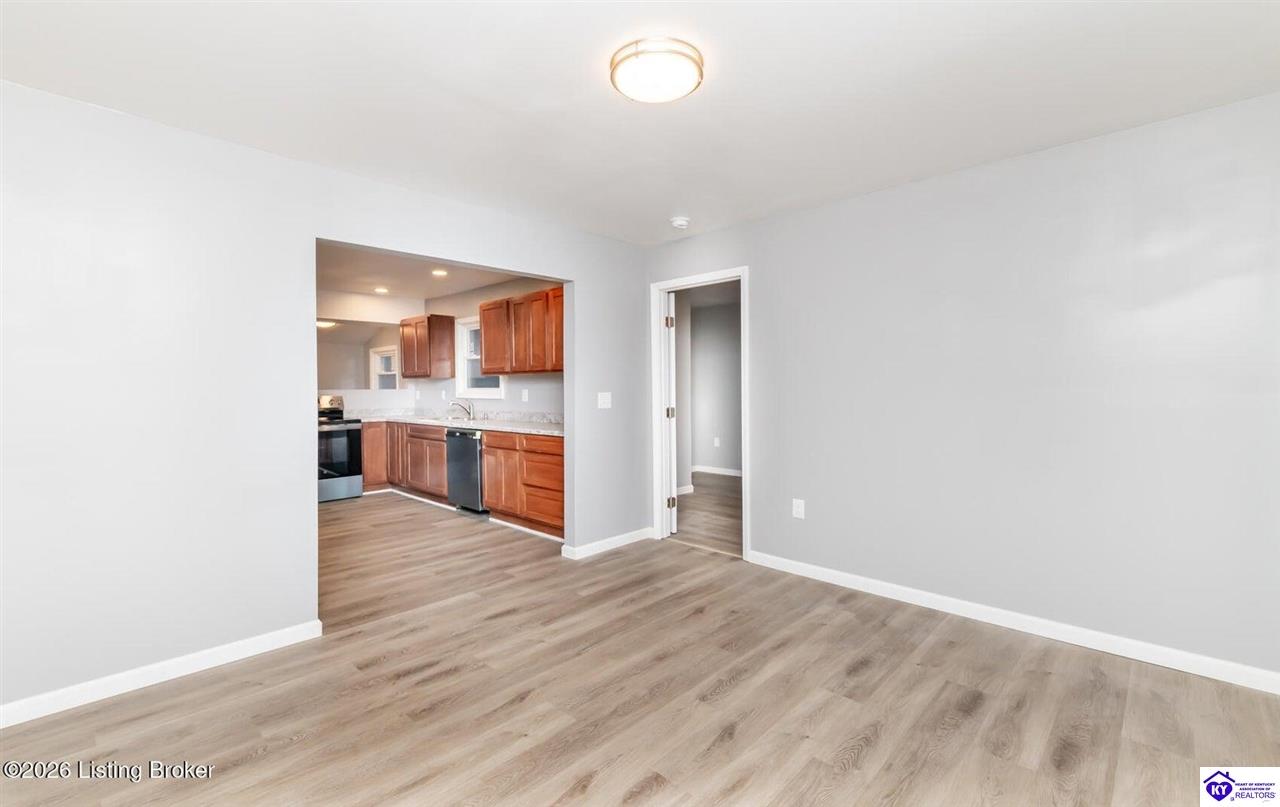204 W Warfield Street Elizabethtown, KY 42701 #4