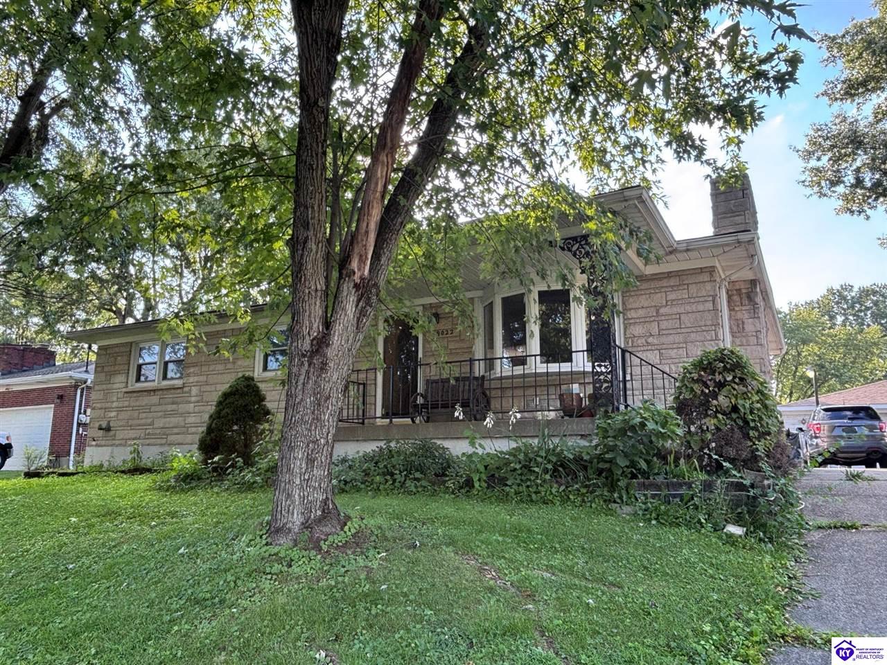 9022 Wanlou DriveLouisville,&nbsp;KY&nbsp;40272