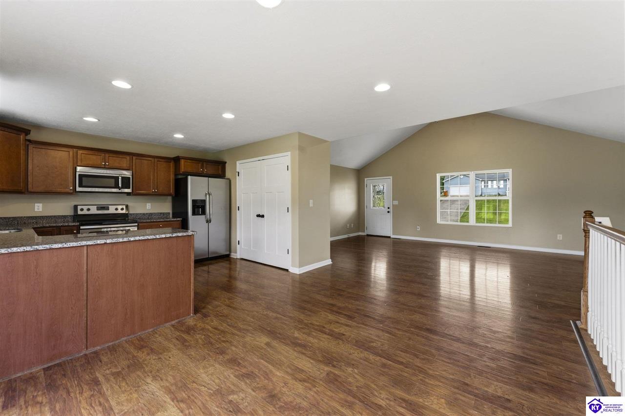 176 Graceland Trail Elizabethtown, KY 42701 #2