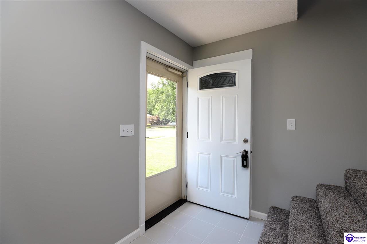 411 College View Drive Elizabethtown, KY 42701 #3