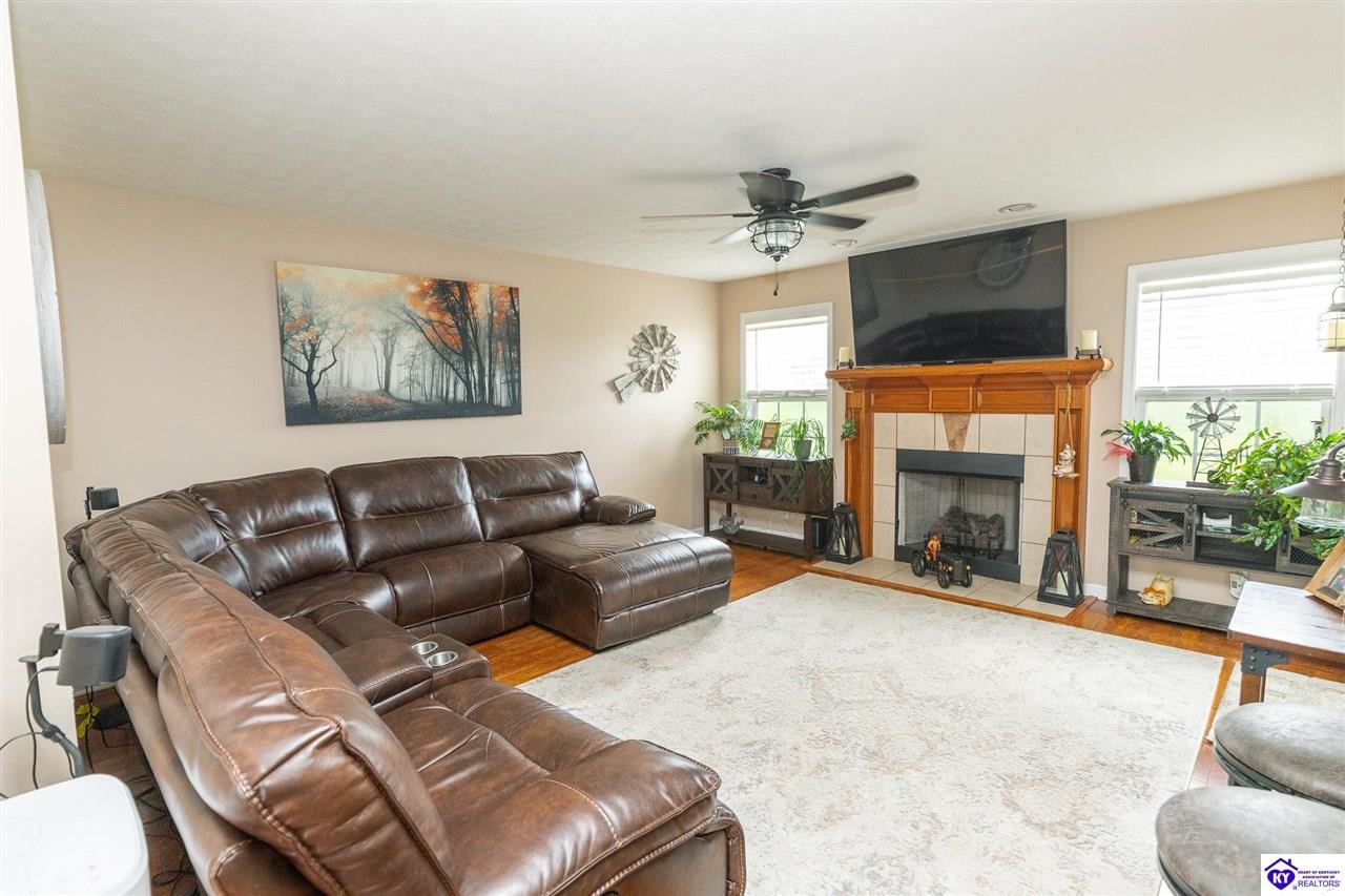 2567 Kensington Way Elizabethtown, KY 42701 #4