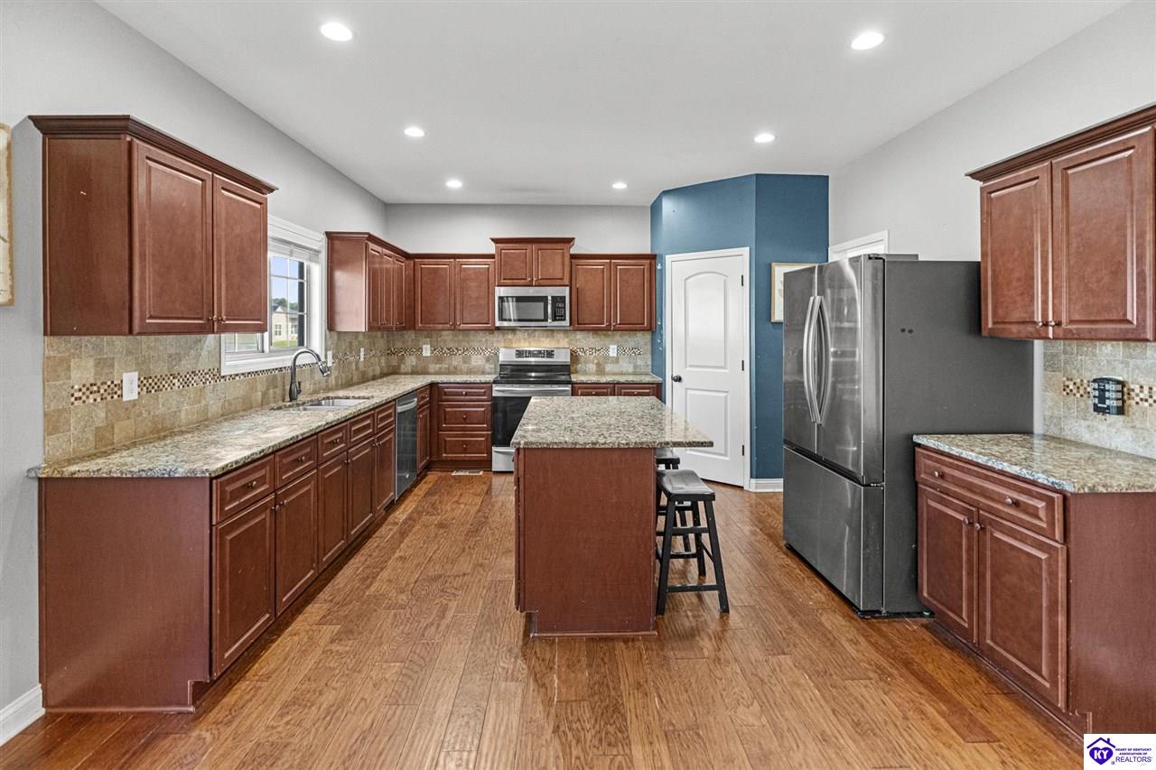 311 Merlot Court Vine Grove, KY 40175 #3