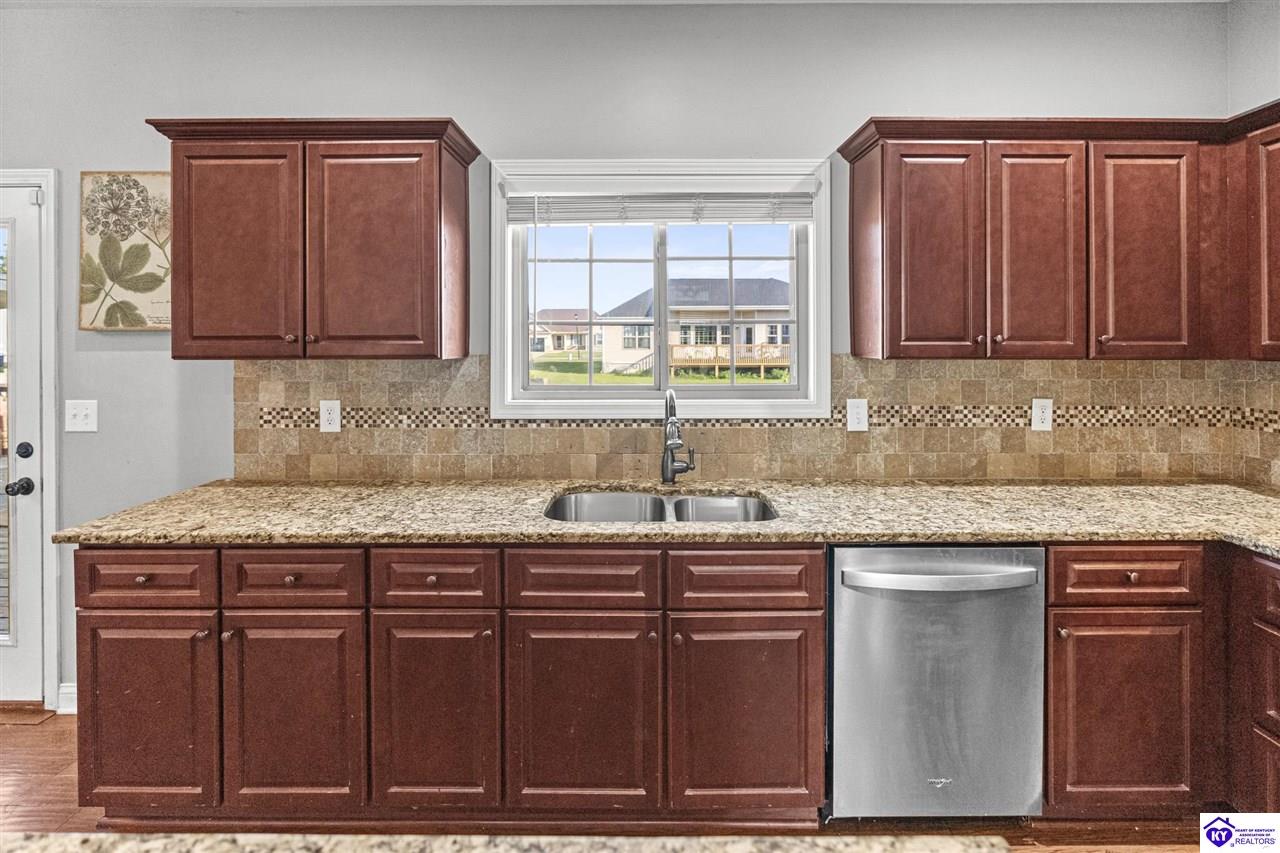 311 Merlot Court Vine Grove, KY 40175 #4