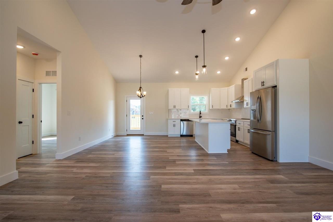237 Sangria Ct Vine Grove, KY 40175 #3