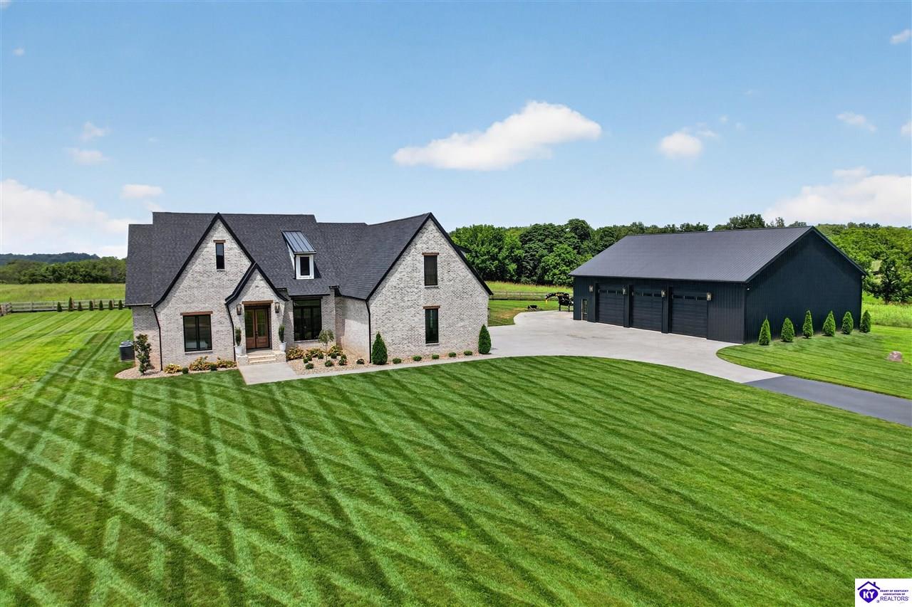 988 Salem Lake RoadHodgenville,&nbsp;KY&nbsp;42748