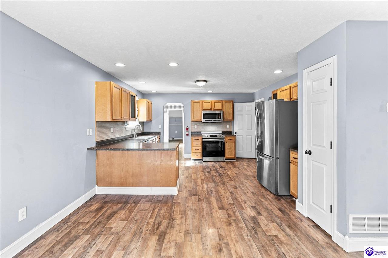 239 County Pond Road Vine Grove, KY 40175 #4