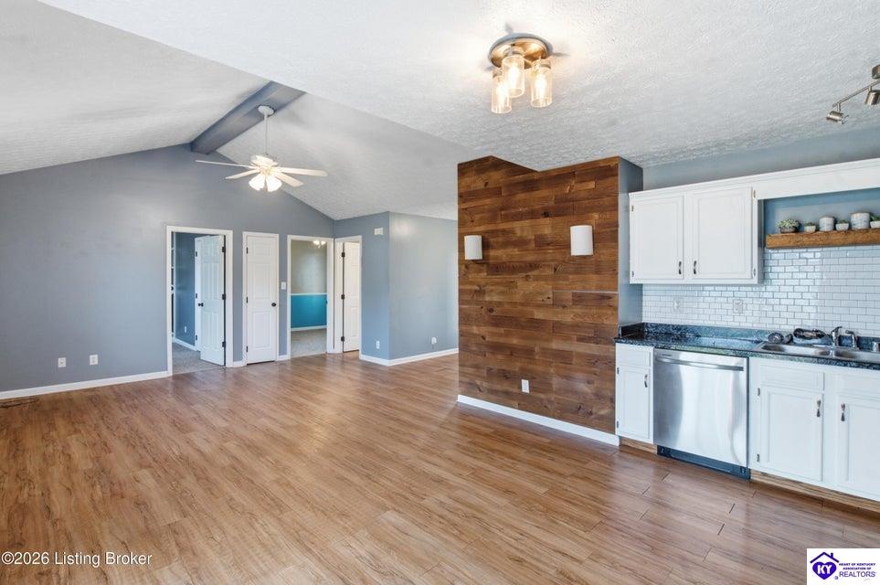 219 Joshua Court Shepherdsville, KY 40165 #3