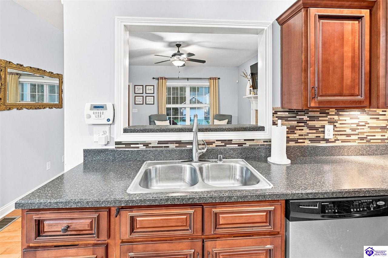 2535 Kensington Way Elizabethtown, KY 42701 #4