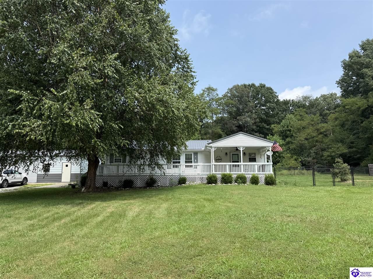 425 Starwood DriveBrandenburg,&nbsp;KY&nbsp;40108