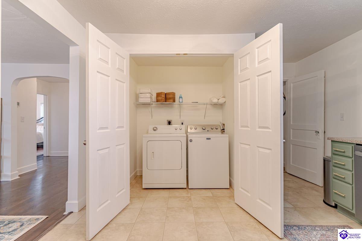 824 N Main Street Elizabethtown, KY 42701 #4