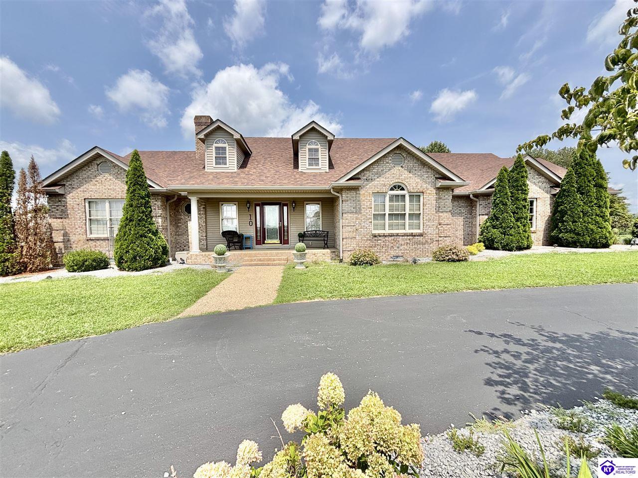 10 Golden Pond LoopCampbellsville,&nbsp;KY&nbsp;42718