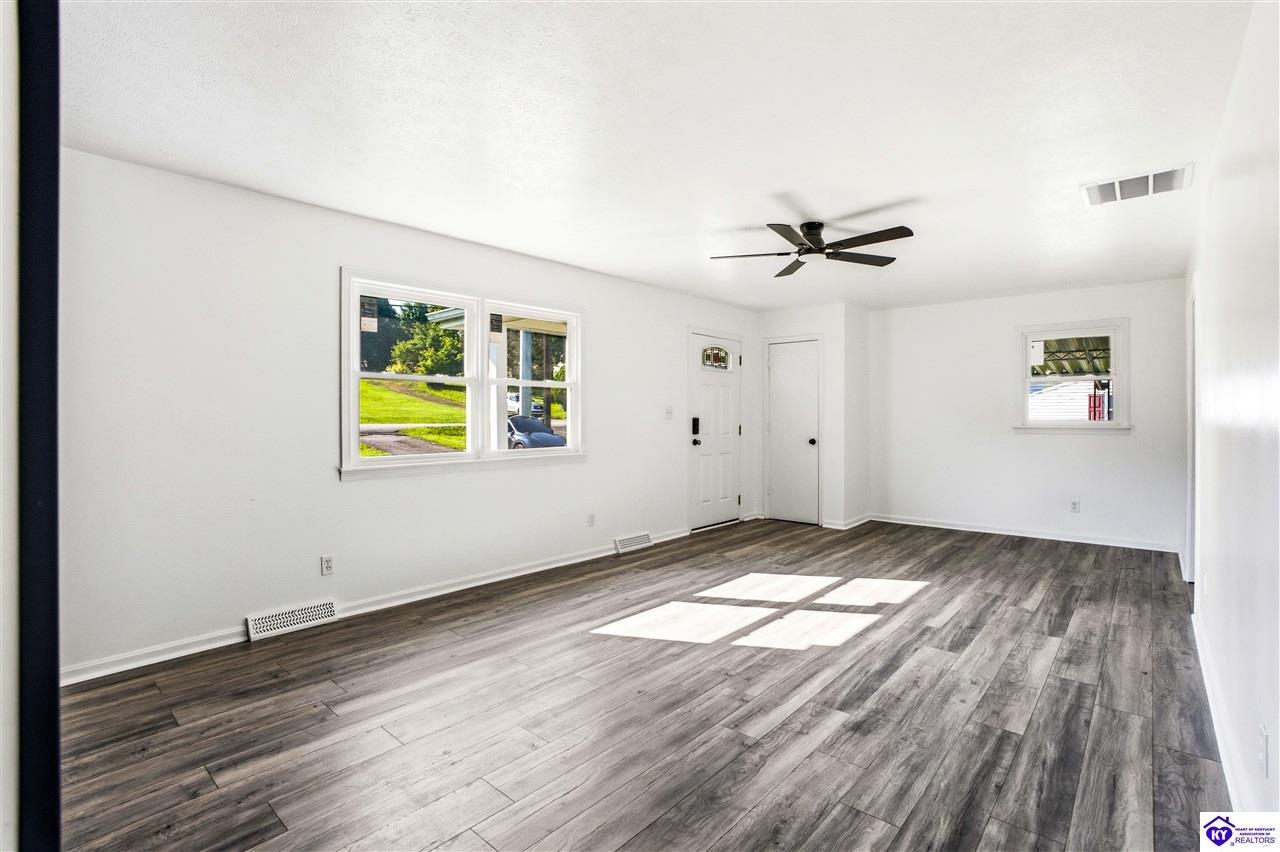 605 Nicholas Street Elizabethtown, KY 42701 #4