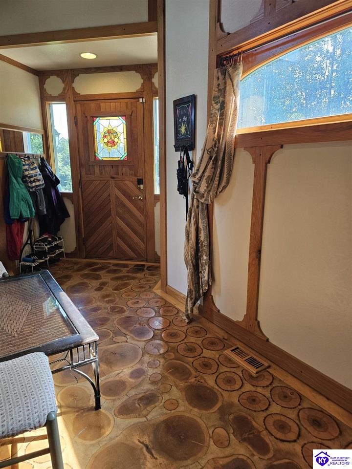 3583 Johnson Springs Road Munfordville, KY 42765 #1